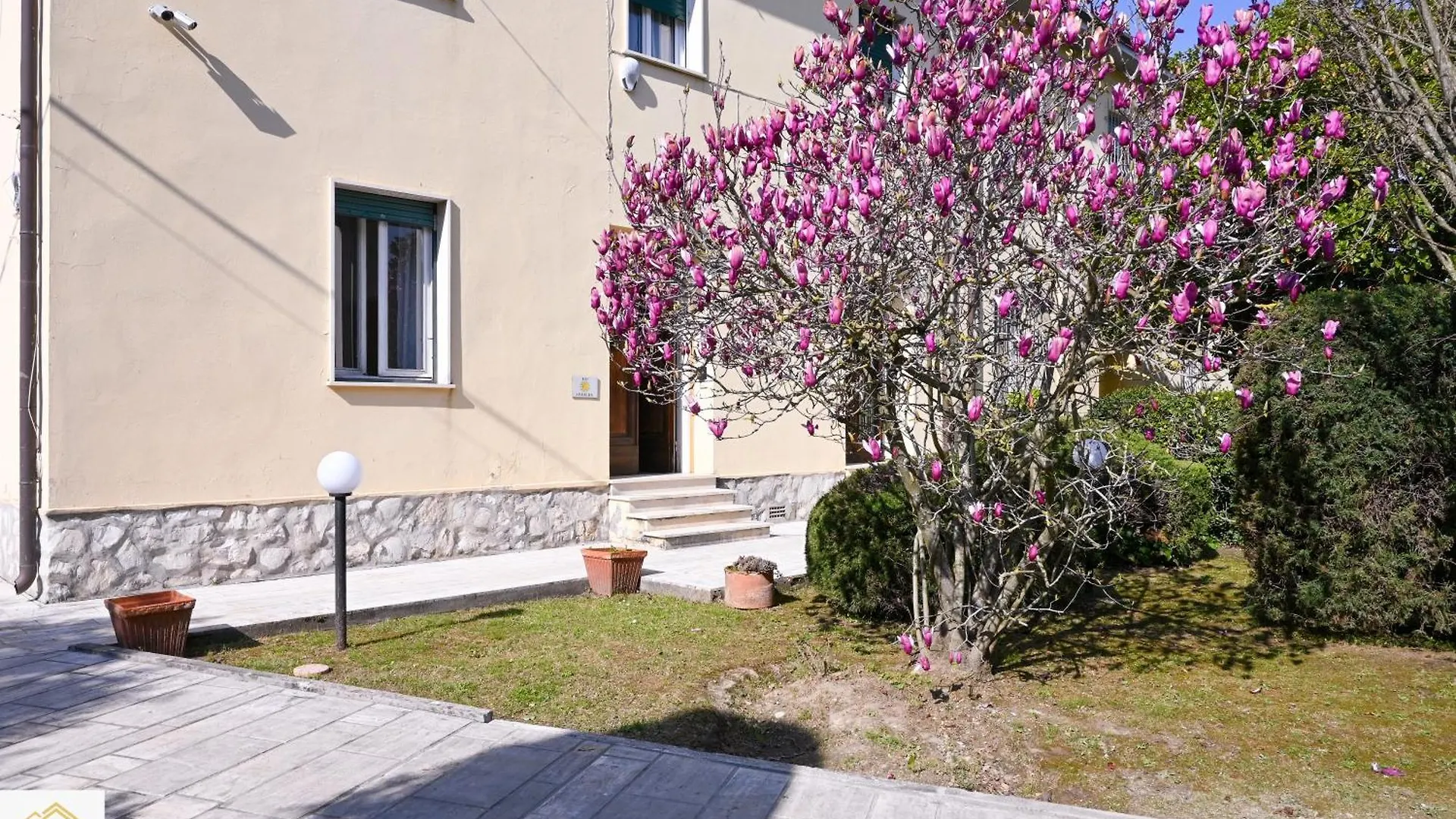 Apartment Inn Pisa Rentals 2 - Sunny Corner Pisa Flat