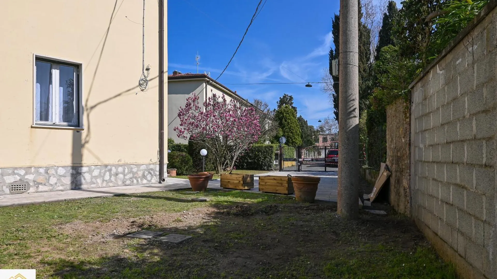 Inn Pisa Rentals 2 - Sunny Corner Pisa Flat
